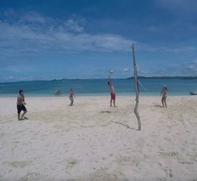 Dako island philipinnes beach volleyball